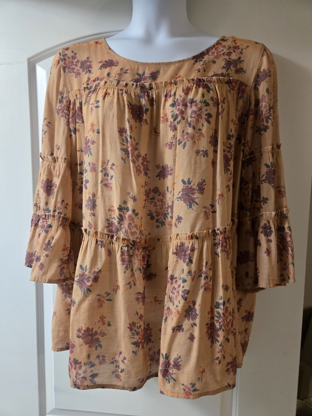 Cocomo Boho Vintage Peach Floral Ruffled Tiered Blouse